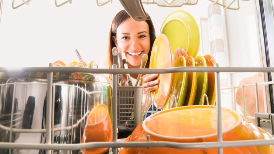 How to Clean a Dishwasher with Vinegar