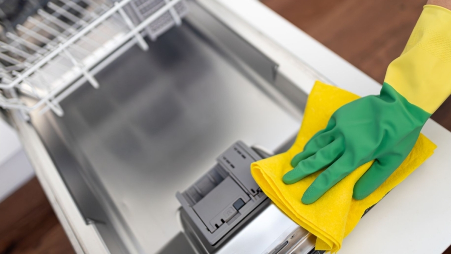 How to Clean a Samsung Dishwasher